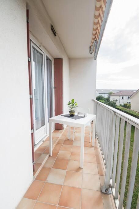 Le Coquet - Balcon - Proche Gare - Parking Apartment Bourg-en-Bresse Exterior foto